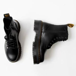 DR. MARTENS JADON